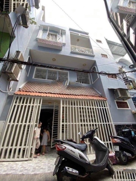 Bán gấp căn nhà 3 tầng tại Phố Nguyễn Thiện Thuật, Phường 1, Quận 3, Hồ Chí Minh